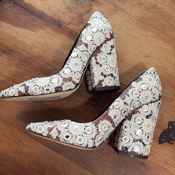 Tory Burch | *2 DIFFERENT SIZED SHOES* Francesca Roccia Rhinestone Heels 6.5 & 7 - Picture 8 of 17